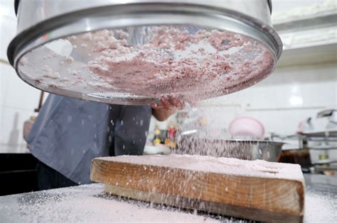  ¿Deseas sumergirte en un mar de sabores dulces y salados con el Pastel de Arroz de Huzhou?